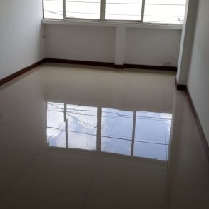 Renta de Oficinas Esquina Avenida 7 (altos)