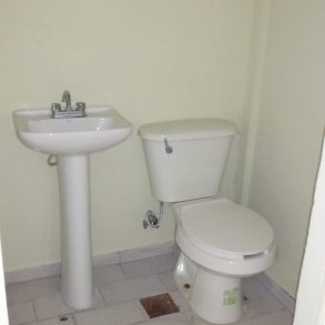 LOCAL  COMERCIAL EN RENTA CALLE 3