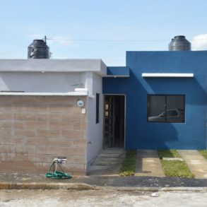 VENTA BONITA CASA/ FRACC. ANTURIOS