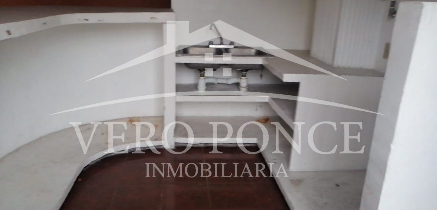 (Rentado) Zona Paso Coyol / Salón en Renta (20-54)