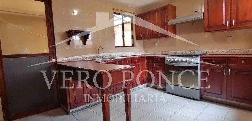 (Rentada) Residencial Bambúes / Casa en Renta (20-60)
