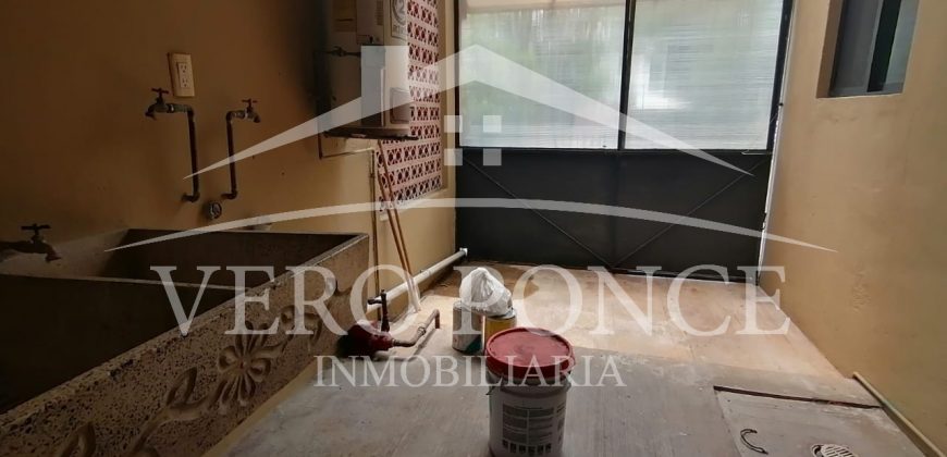(Rentada) Residencial Bambúes / Casa en Renta (20-60)