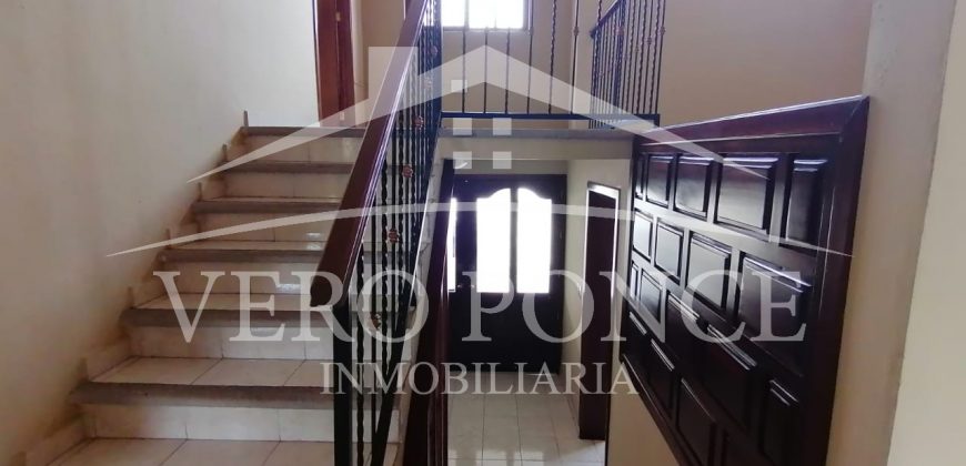 (Rentada) Residencial Bambúes / Casa en Renta (20-60)