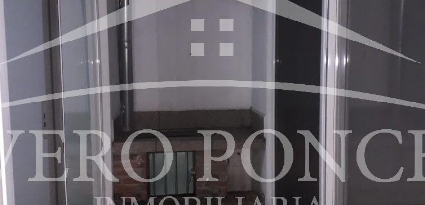 (Rentada) Fraccionamiento Tulipanes / Casa en Renta (20-64)