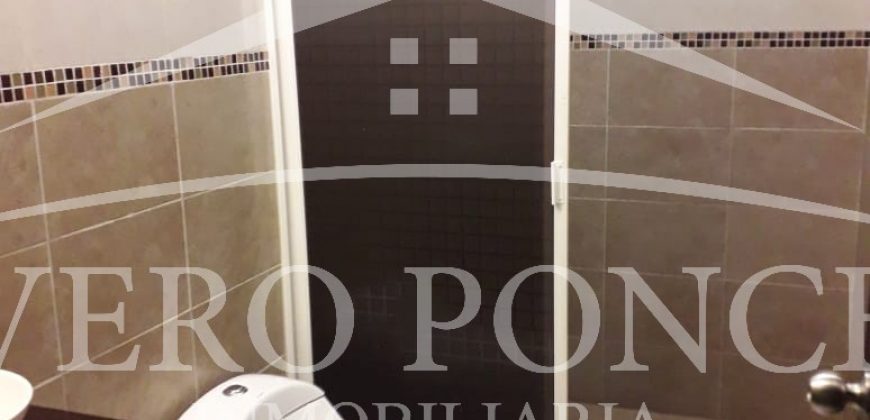 (Rentada) Fraccionamiento Tulipanes / Casa en Renta (20-64)