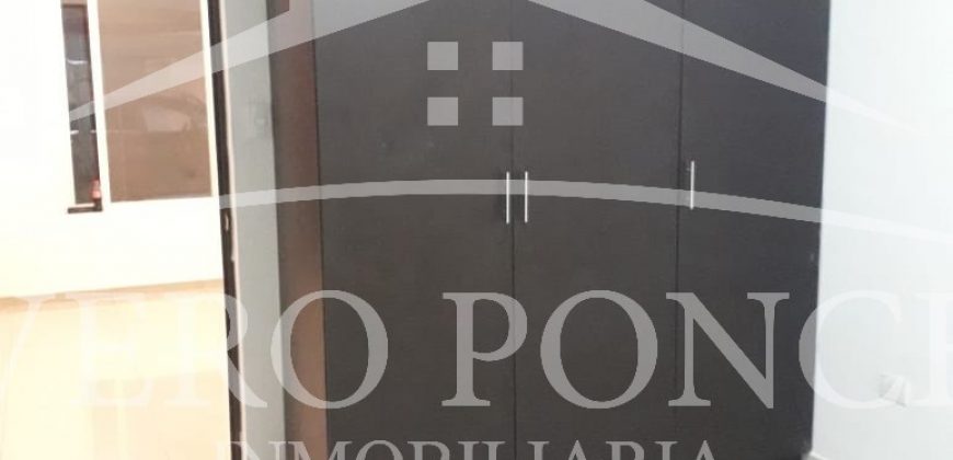 (Rentada) Fraccionamiento Tulipanes / Casa en Renta (20-64)