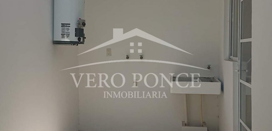 (Rentada) Fraccionamiento Privado / Casa Nueva en Renta (20-82)