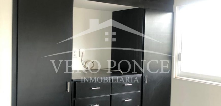 (Rentada) Fraccionamiento Ave del Paraíso / Casa en Renta (20-83)