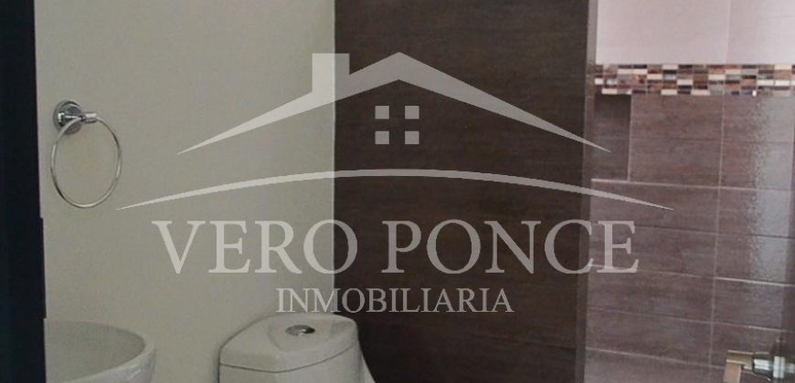 (Rentada) Fraccionamiento Ave del Paraíso / Casa en Renta (20-83)