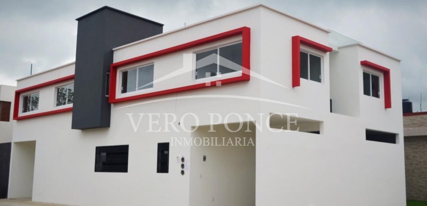 (Rentada) Fraccionamiento Ave del Paraíso / Casa en Renta (20-83)
