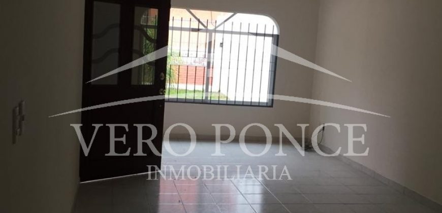 (Rentada) Fraccionamiento Longinos / Casa en Renta (20-89)
