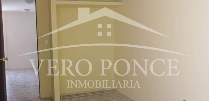 (Rentada) La Esmeralda / Casa en Renta (20-108)