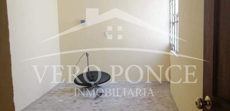 (Rentada) La Esmeralda / Casa en Renta (20-108)