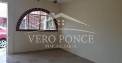 (Rentada) La Esmeralda / Casa en Renta (20-108)