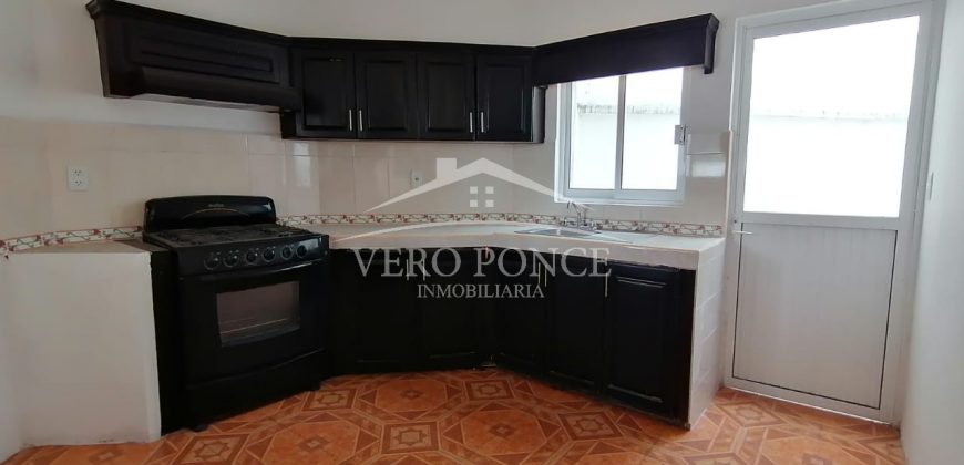 (Rentada) Fraccionamiento Cortijo / Casa en Renta (20-124)