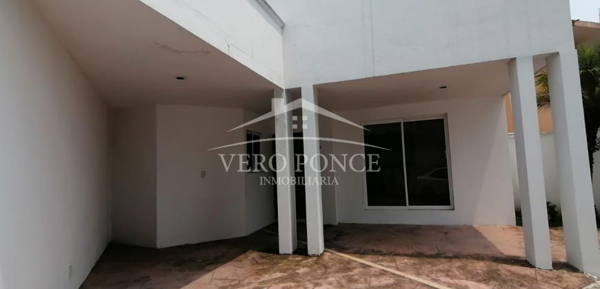 (Rentada) Fraccionamiento Cortijo / Casa en Renta (20-124)