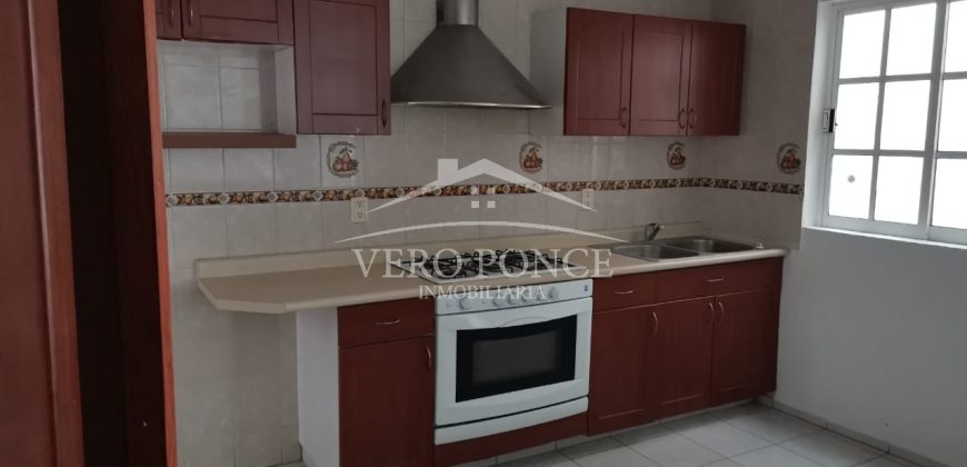 (Rentada) Villa Verde / Casa en Renta (20-134)
