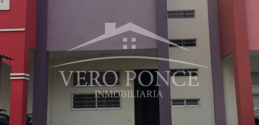 (Rentada) Fraccionamiento Tulipanes / Casa Amueblada en Renta (20-97)