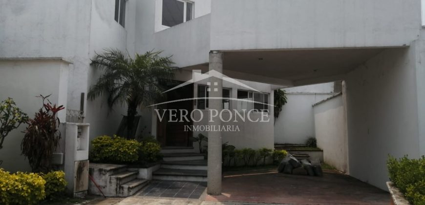 (Rentada) Fraccionamiento Cortijo / Casa en Renta (20-188)