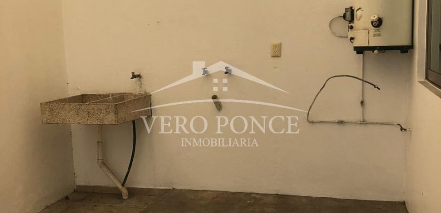 (Rentada) Residencial Las Villitas / Casa en Renta (20-196)