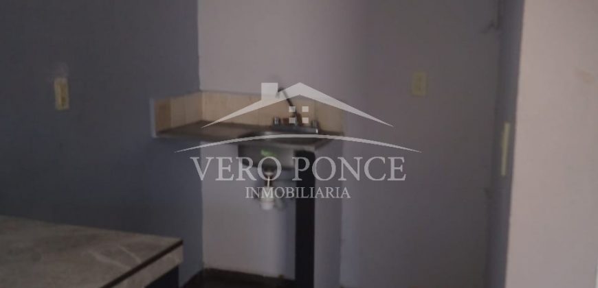 (Rentado) Calle 10 Avenida 2 / Departamento en Renta (20-199)