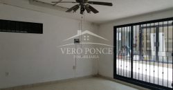 (Rentado) Calle 6 / Local en Renta (20-206)