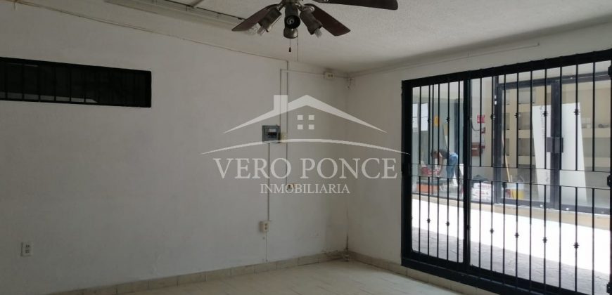 (Rentado) Calle 6 / Local en Renta (20-206)