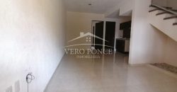 (Rentada) Fraccionamiento Las Palmas / Casa en Renta (20-210)