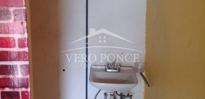 (Rentado) Dos Caminos / Local en Renta (20-241)