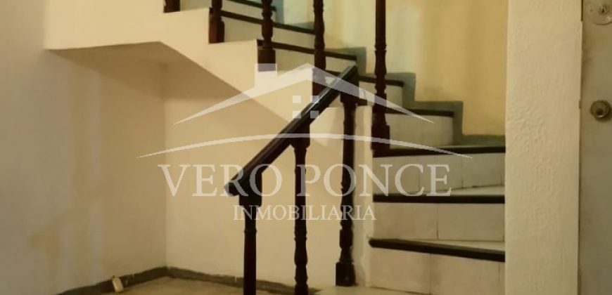 (Rentada) Fraccionamiento Santa Clara / Casa en Renta (20-244b)