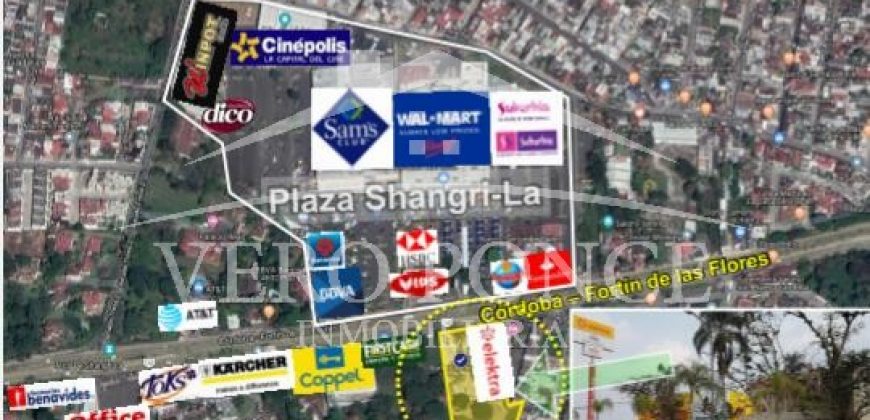 (Rentado) Plaza Sabela / Locales en Renta (20-251)