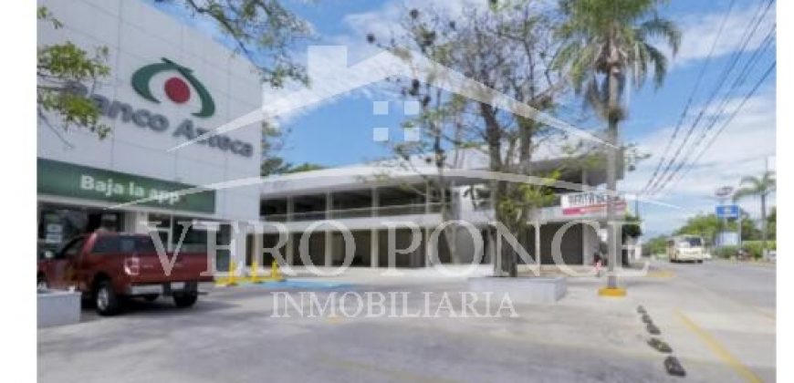 (Rentado) Plaza Sabela / Locales en Renta (20-251)