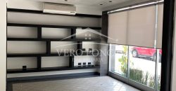 (Rentado) Zona Plaza Crystal / Local en Renta (20-300)