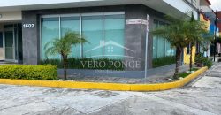 (Rentado) Zona Plaza Crystal / Local en Renta (20-300)