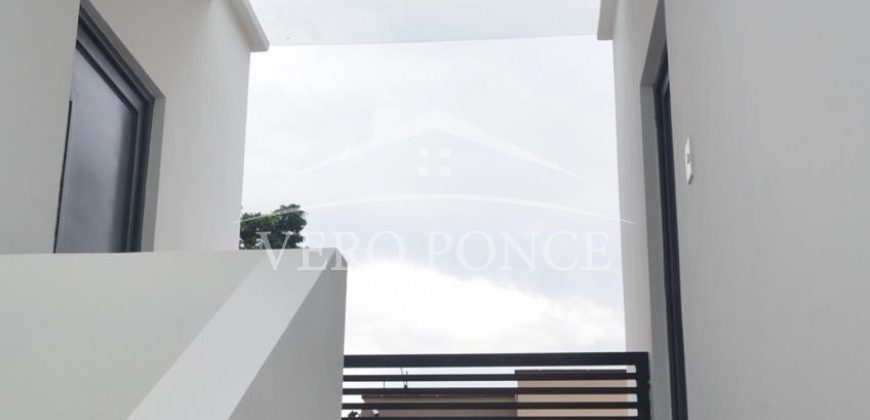 (Rentado) Fraccionamiento Ave del Paraíso / Departamento en Renta (20-317)