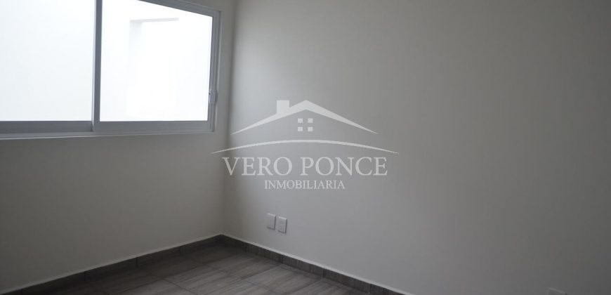 (Rentado) Fraccionamiento Ave del Paraíso / Departamento en Renta (20-317)
