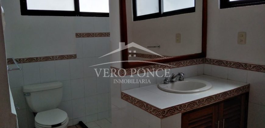 (Rentada) Los Encinos / Casa en Renta (20-353)