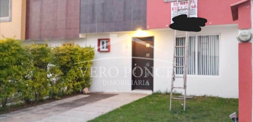 (Rentada) Fraccionamiento Tulipanes / Casa en Renta (20-424)