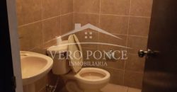 (Rentada) Fraccionamiento Tulipanes / Casa en Renta (20-424)