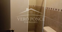 (Rentada) Fraccionamiento Tulipanes / Casa en Renta (20-424)