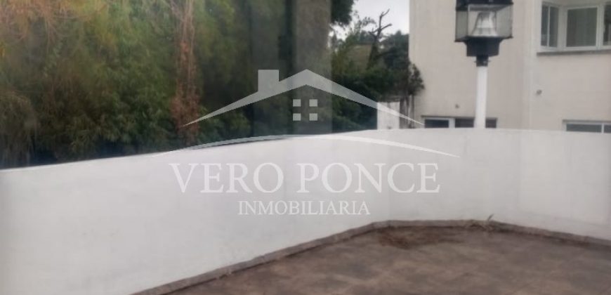 (Rentada) Fraccionamiento Cortijo / Casa en Renta (20-434)