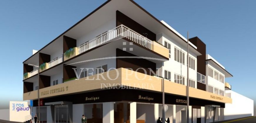 (Rentado) Plaza Central T / Locales en Renta (20-451)