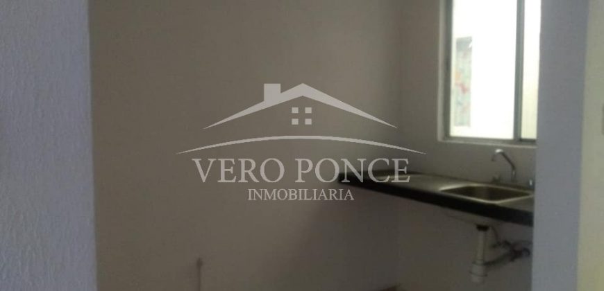 (Rentado) Fraccionamiento Ciprés / Departamento en Renta (20-456)