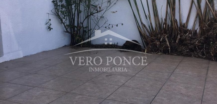 (Rentada) Fraccionamiento Elizabeth / Casa en Renta (20-458)