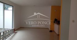 (Rentada) Fraccionamiento Tulipanes / Casa en Renta (20-480)