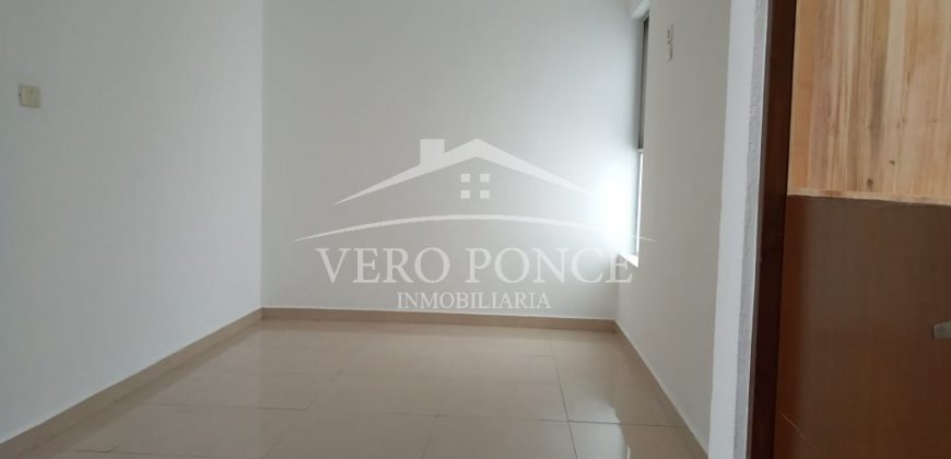 (Rentada) Fraccionamiento Tulipanes / Casa en Renta (20-480)