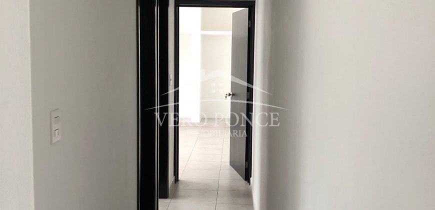 (Rentada) Fraccionamiento Ave del Paraíso / Casa en Renta (20-567)