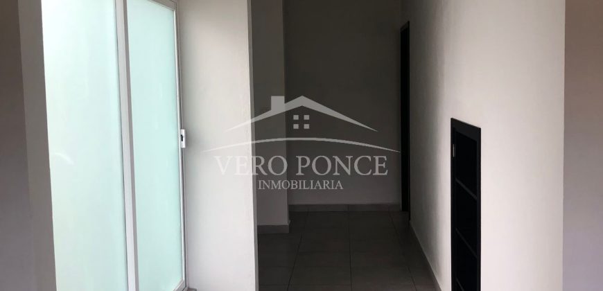 (Rentada) Fraccionamiento Ave del Paraíso / Casa en Renta (20-567)
