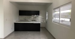 (Rentada) Fraccionamiento Ave del Paraíso / Casa en Renta (20-567)
