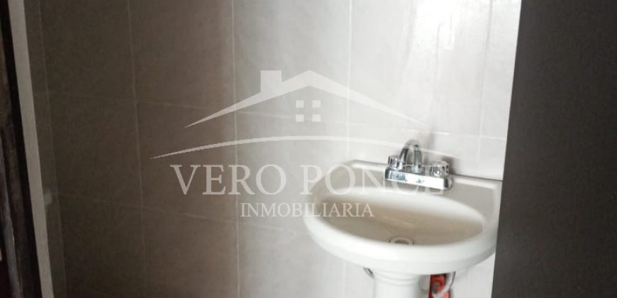 (Rentado) Calle 21 Avenida 4 / Local en Renta (20-591)